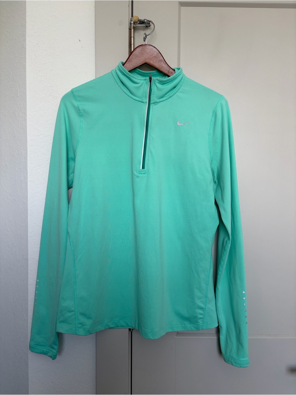 NIKE DRI-FIT ELEMENT 1/2 ZIP RUNNING SHIRT MINT GREEN WOMENS LARGE